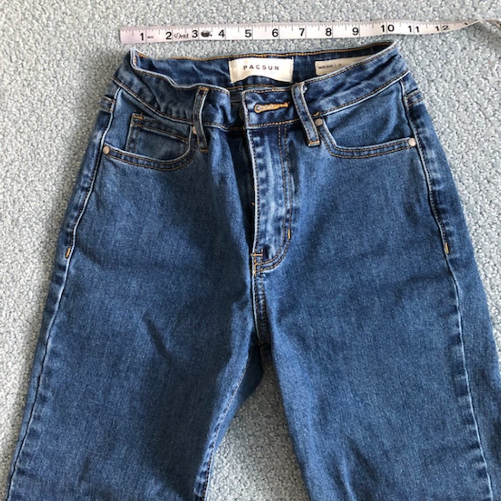 Pacsun Mum Blue Vintage Icon Mom Jeans Size 22
